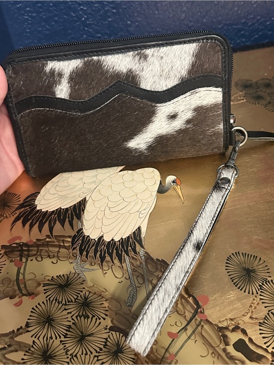 Unbranded Handbags - Genuine Cowhide/Leather Wallet - NWOT